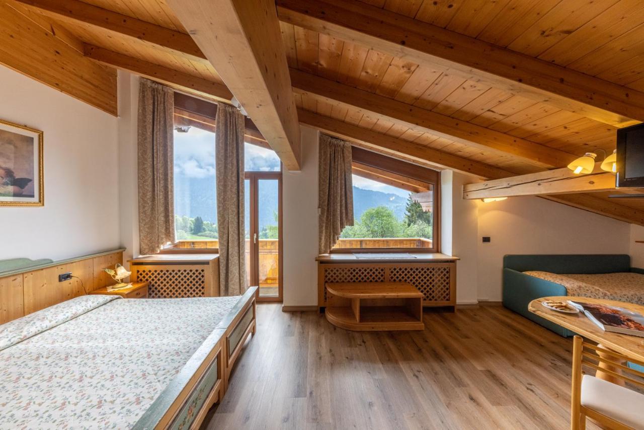 Готель Chalet Piereni Фієра-ді-Прим'єро Екстер'єр фото